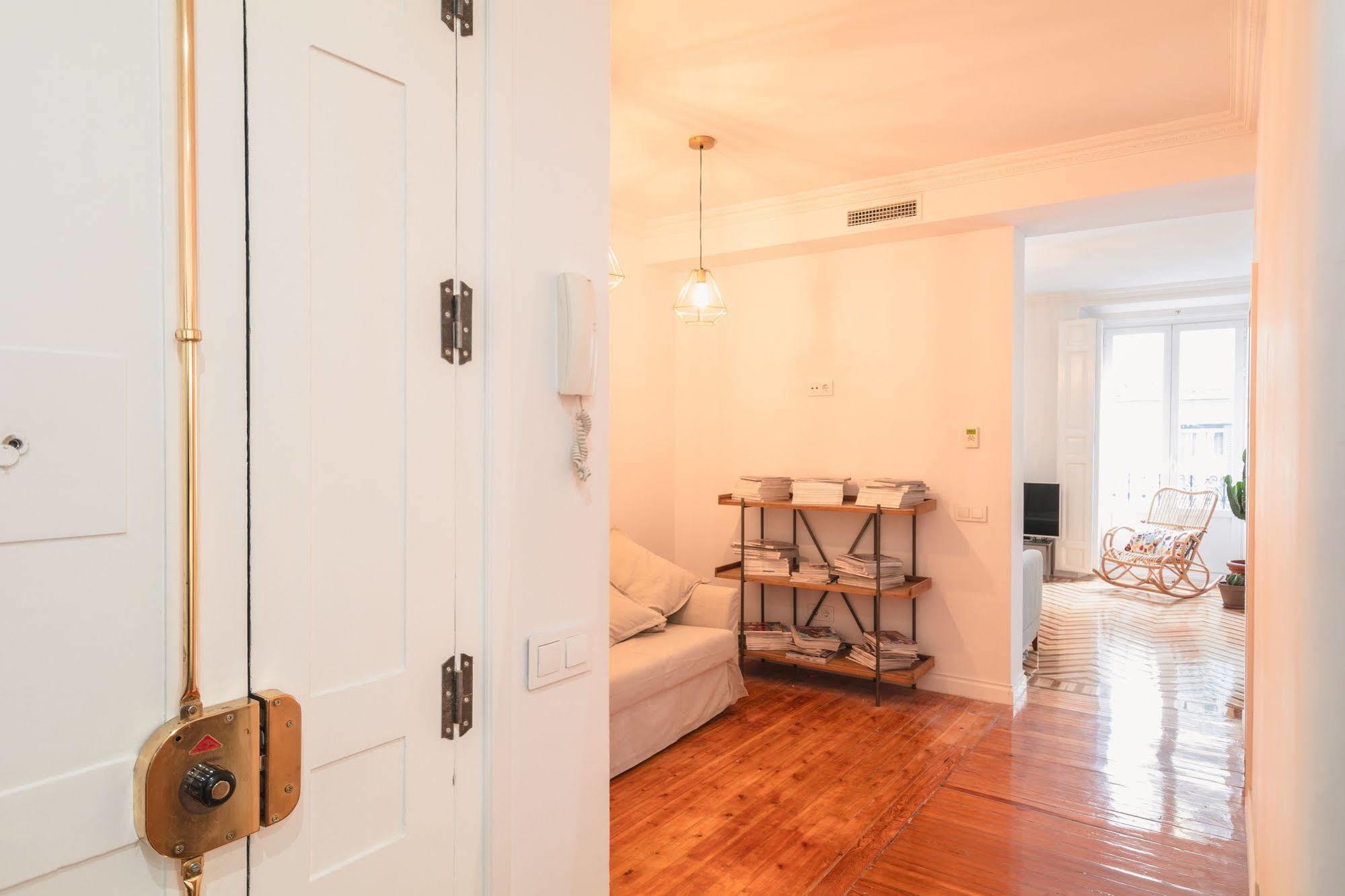 Fuencarral Appartement Madrid Buitenkant foto
